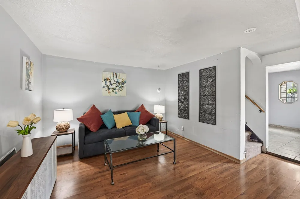 158 Moreland Avenue E West Saint Paul, MN 55118