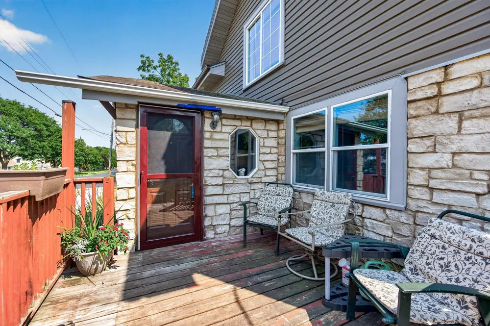 158 Moreland Avenue E West Saint Paul, MN 55118