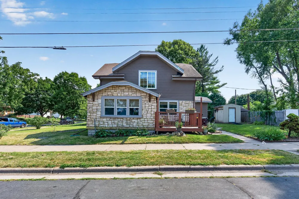 158 Moreland Avenue E West Saint Paul, MN 55118