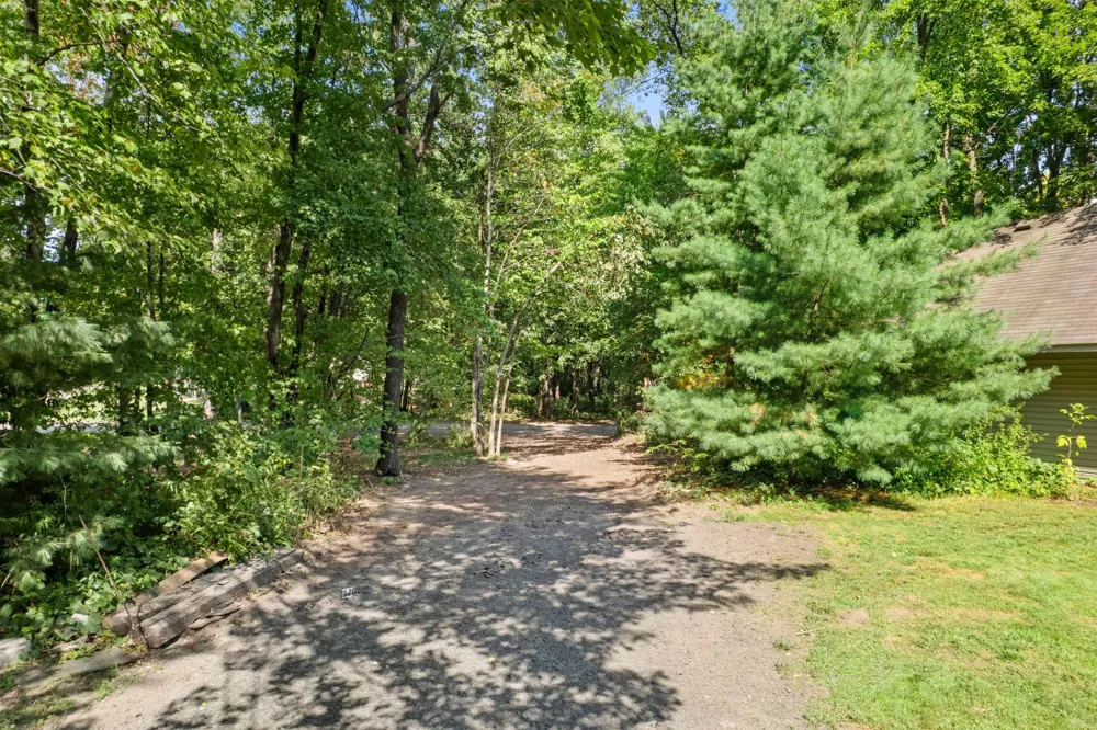 2733 158th Avenue NE Ham Lake, MN 55304