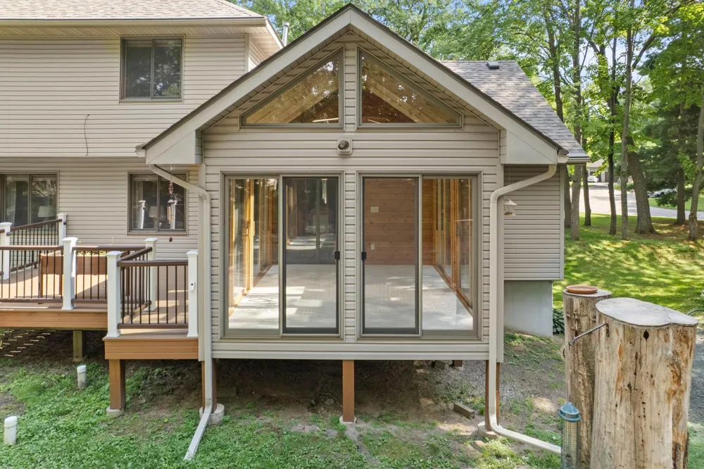 2733 158th Avenue NE Ham Lake, MN 55304