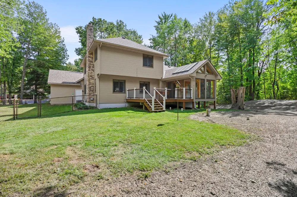 2733 158th Avenue NE Ham Lake, MN 55304