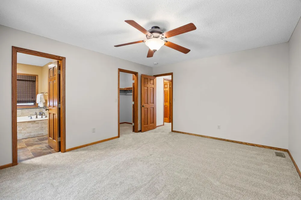 2733 158th Avenue NE Ham Lake, MN 55304