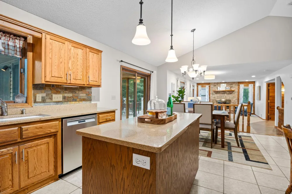 2733 158th Avenue NE Ham Lake, MN 55304