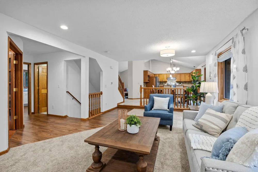 2733 158th Avenue NE Ham Lake, MN 55304