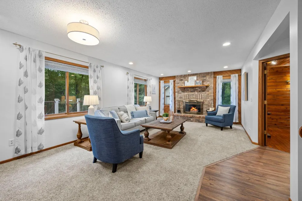 2733 158th Avenue NE Ham Lake, MN 55304