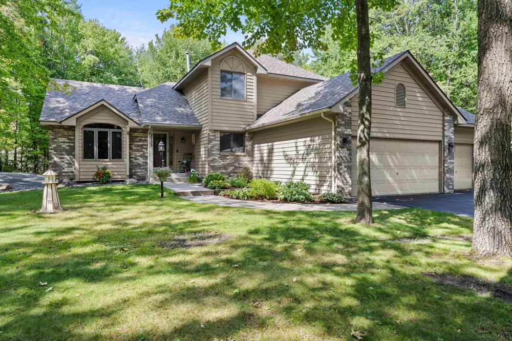 2733 158th Avenue NE Ham Lake, MN 55304