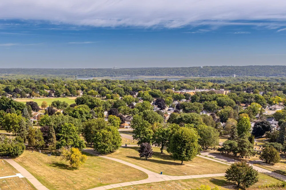 1607 Southview Boulevard South Saint Paul, MN 55075