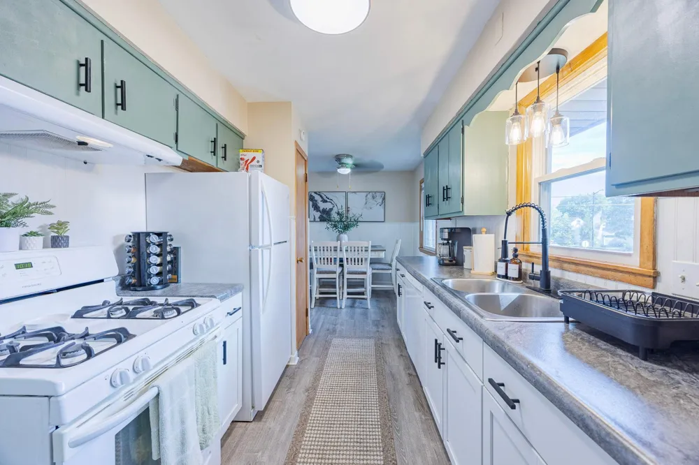 1607 Southview Boulevard South Saint Paul, MN 55075