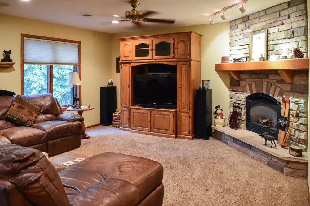 17500 Blackbird Trail Hastings, MN 55033