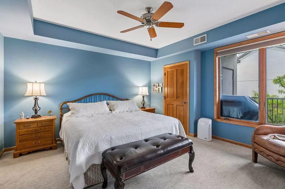 5225 Grandview Square #308 Edina, MN 55436
