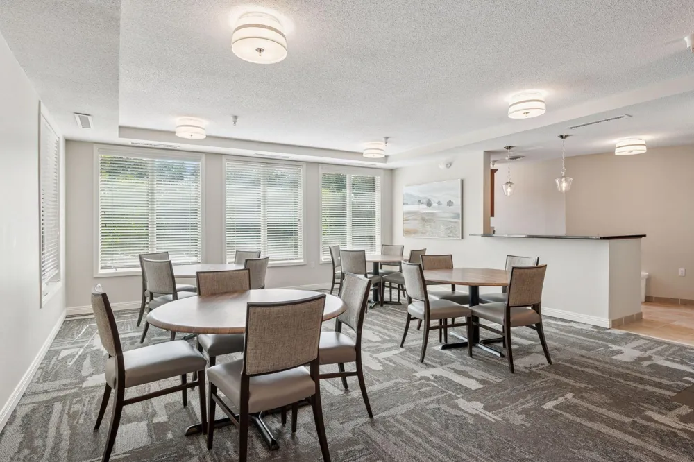 5225 Grandview Square #308 Edina, MN 55436