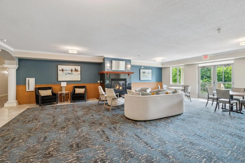 5225 Grandview Square #308 Edina, MN 55436
