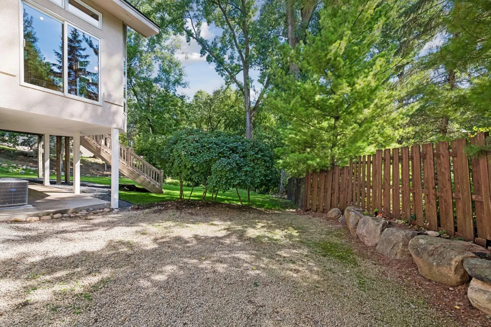 5535 Wingwood Court Minnetonka, MN 55345
