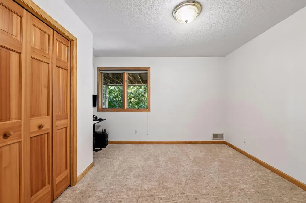 5535 Wingwood Court Minnetonka, MN 55345