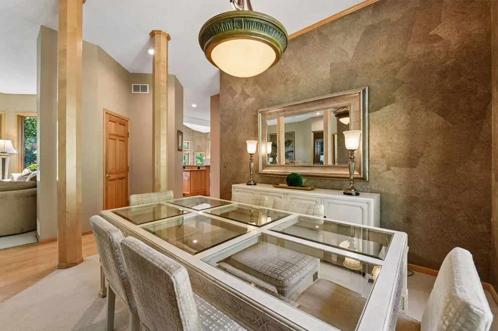 5535 Wingwood Court Minnetonka, MN 55345