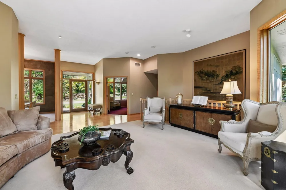 5535 Wingwood Court Minnetonka, MN 55345