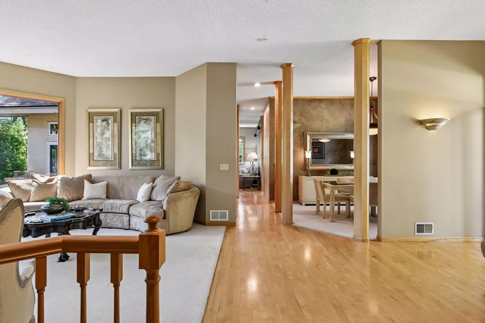 5535 Wingwood Court Minnetonka, MN 55345