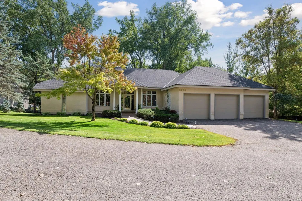 5535 Wingwood Court Minnetonka, MN 55345