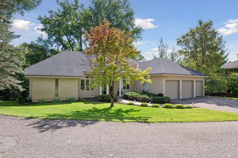 5535 Wingwood Court Minnetonka, MN 55345