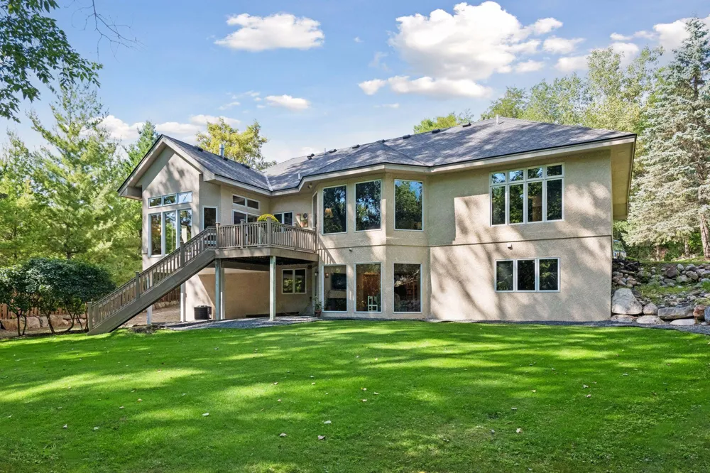 5535 Wingwood Court Minnetonka, MN 55345