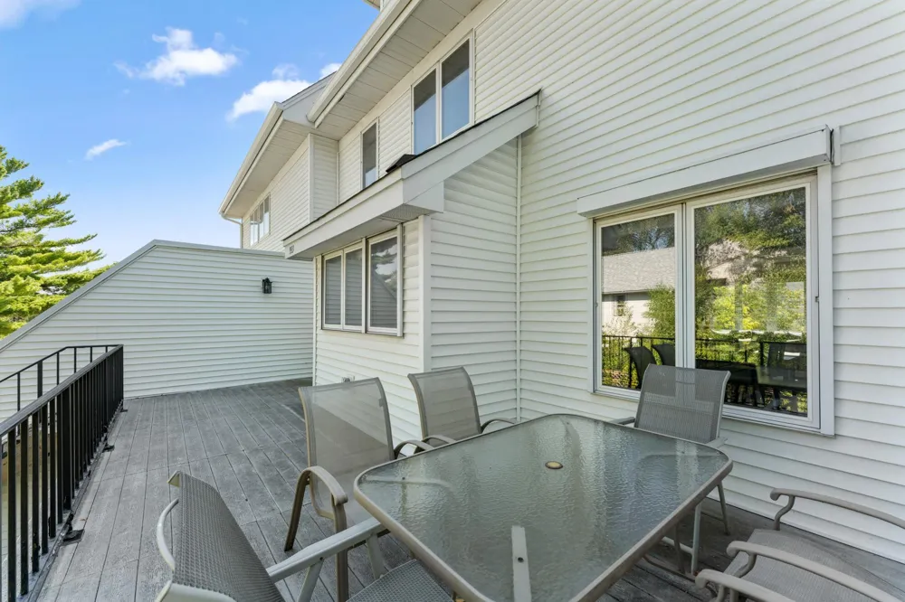 933 Dartmouth Place SE Minneapolis, MN 55414