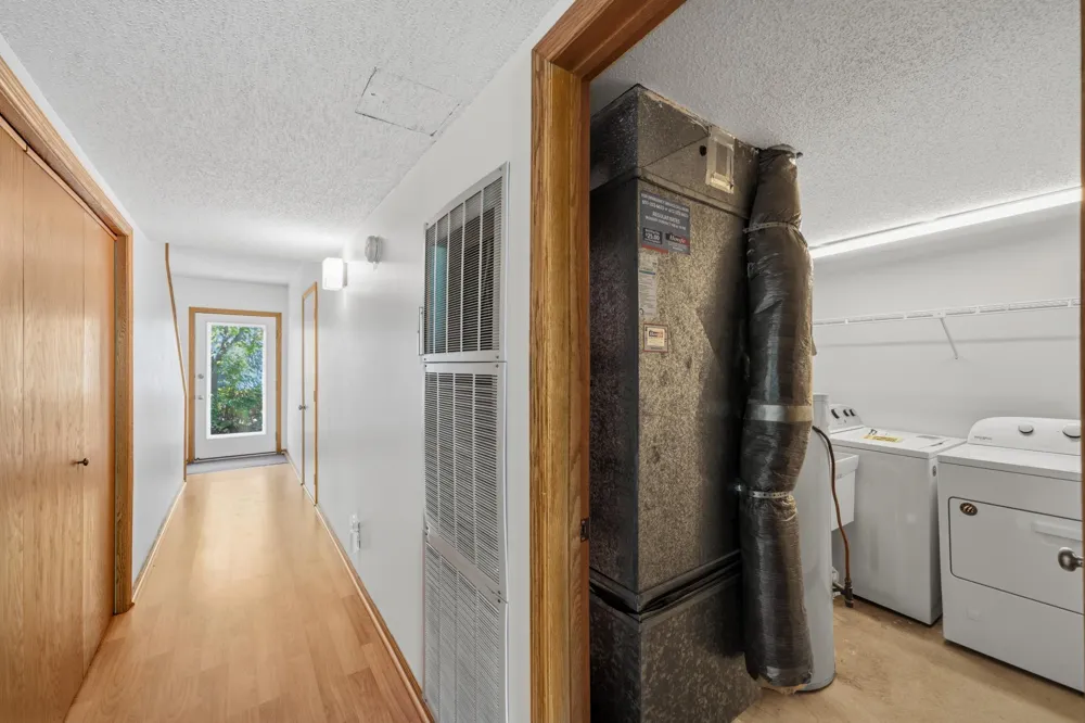 933 Dartmouth Place SE Minneapolis, MN 55414