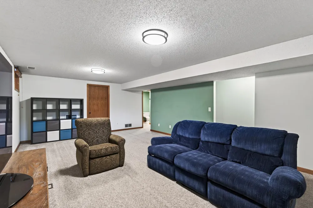 5144 W 143rd Street Savage, MN 55378