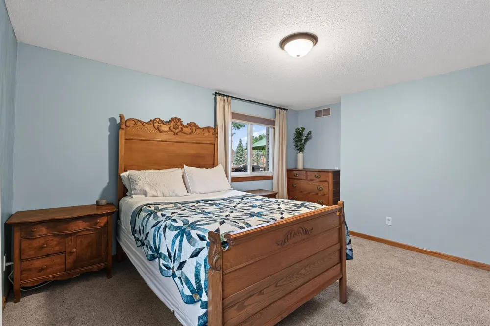 5144 W 143rd Street Savage, MN 55378