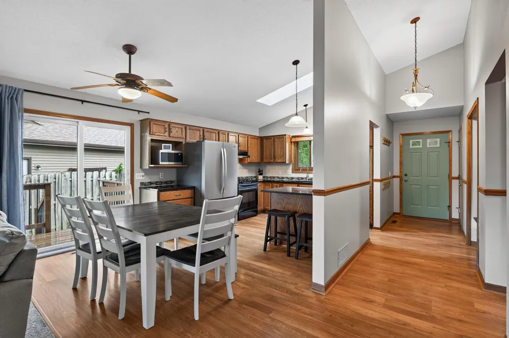 5144 W 143rd Street Savage, MN 55378