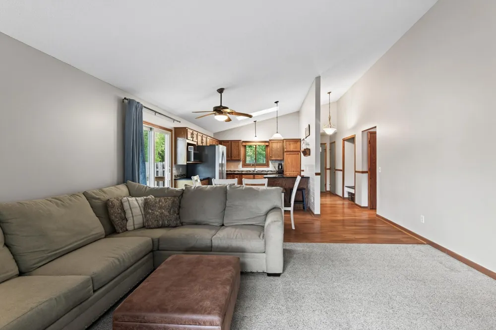 5144 W 143rd Street Savage, MN 55378