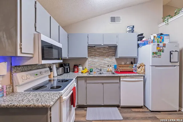 9140 Timber Path #UNIT 2502 San Antonio, TX 78250