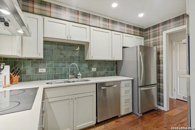 4001 NEW BRAUNFELS AVE #404 San Antonio, TX 78209