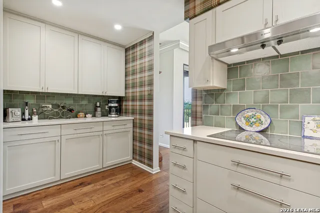 4001 NEW BRAUNFELS AVE #404 San Antonio, TX 78209