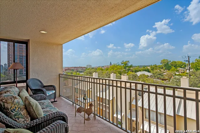 4001 NEW BRAUNFELS AVE #404 San Antonio, TX 78209