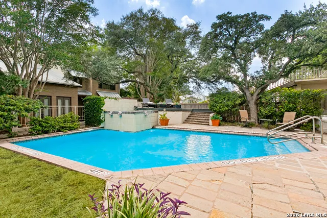 4001 NEW BRAUNFELS AVE #404 San Antonio, TX 78209