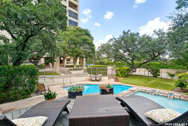 4001 NEW BRAUNFELS AVE #404 San Antonio, TX 78209