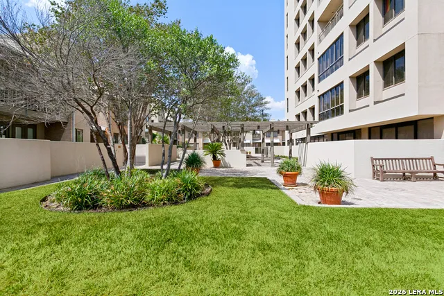4001 NEW BRAUNFELS AVE #404 San Antonio, TX 78209