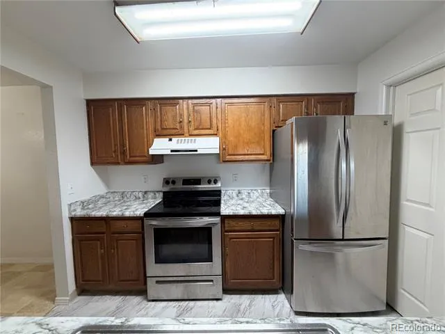 12043 W Cross Drive #107 Littleton, CO 80127