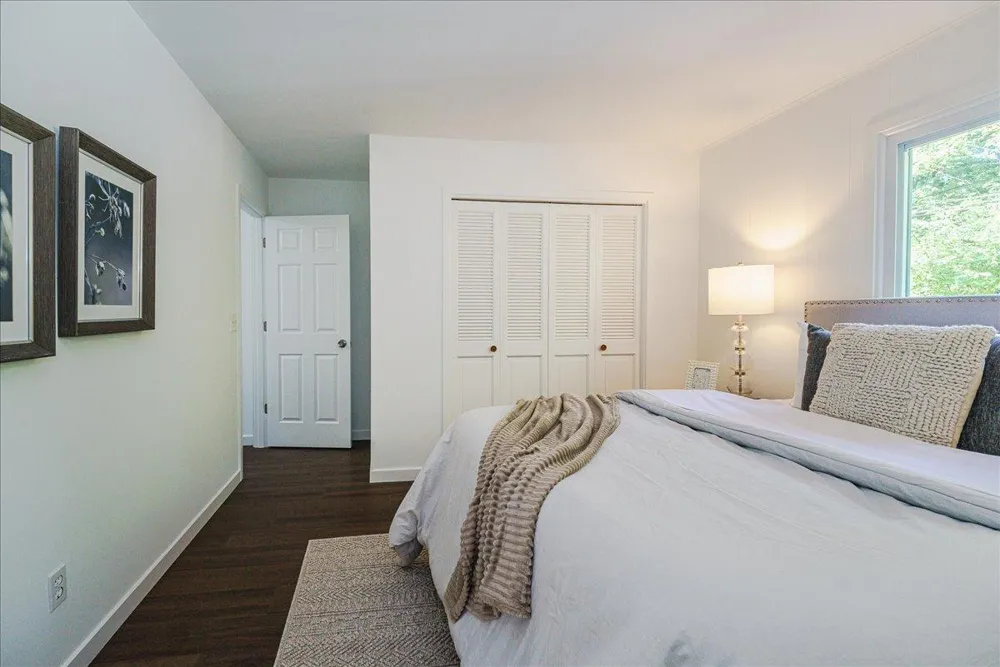 312 Griffit Street Edina, MN 55343