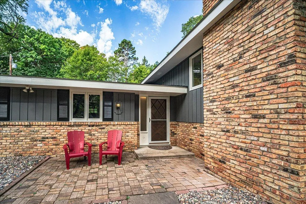 312 Griffit Street Edina, MN 55343