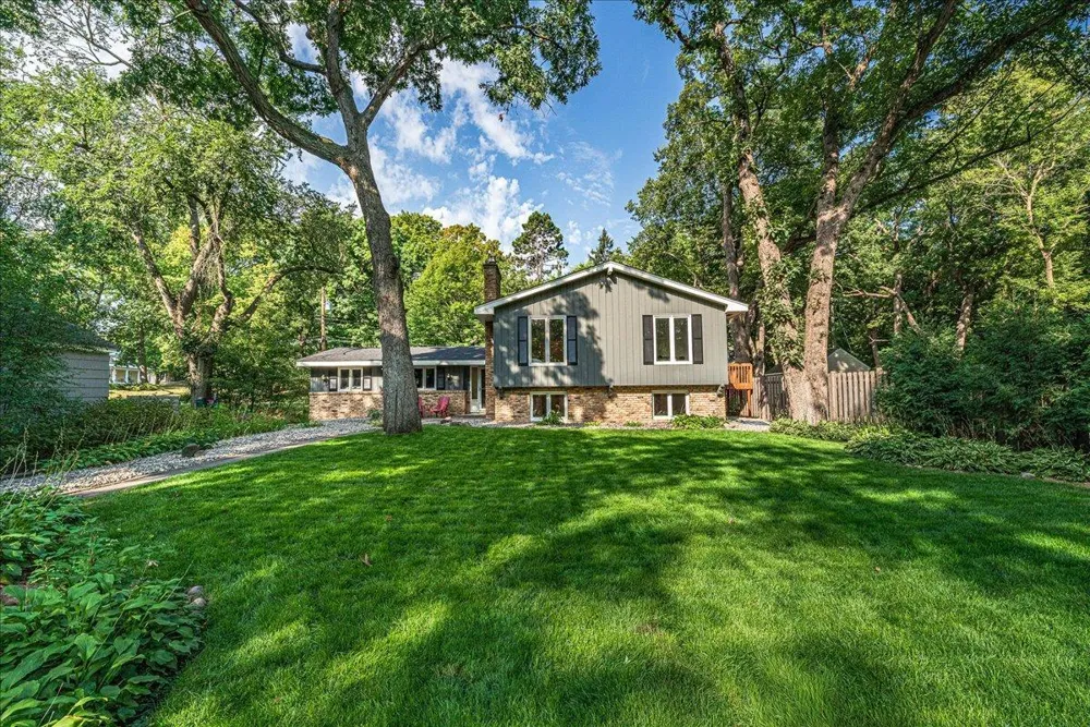 312 Griffit Street Edina, MN 55343