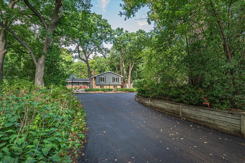 312 Griffit Street Edina, MN 55343