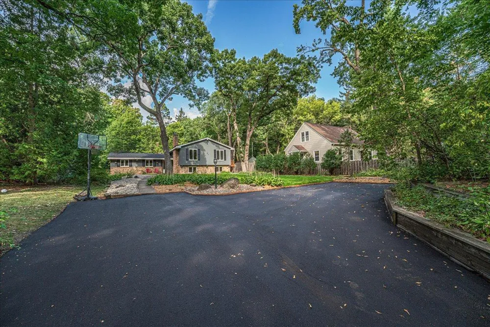 312 Griffit Street Edina, MN 55343