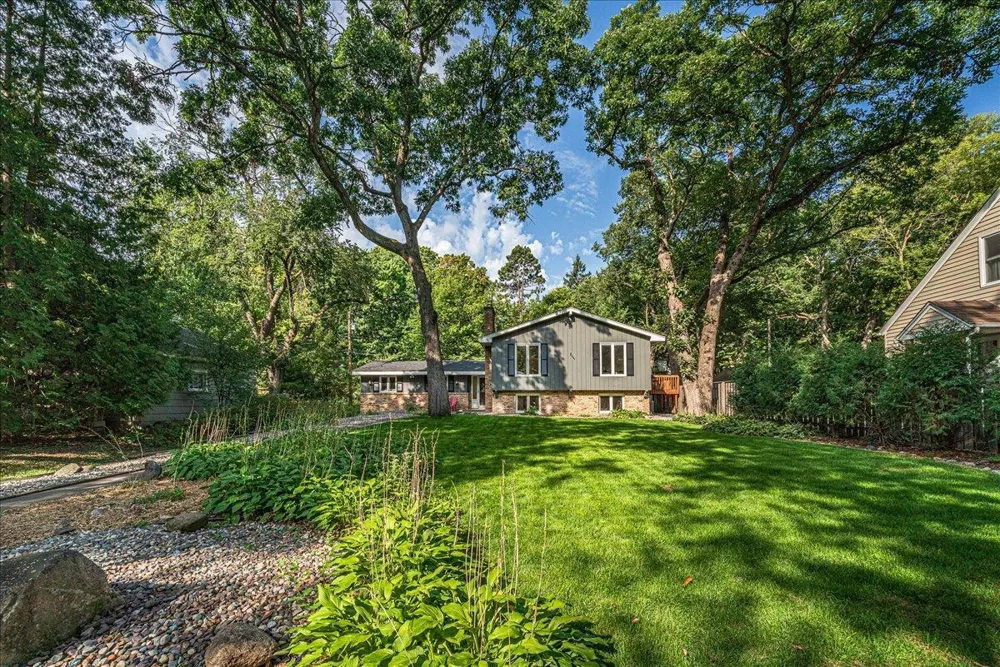 312 Griffit Street Edina, MN 55343