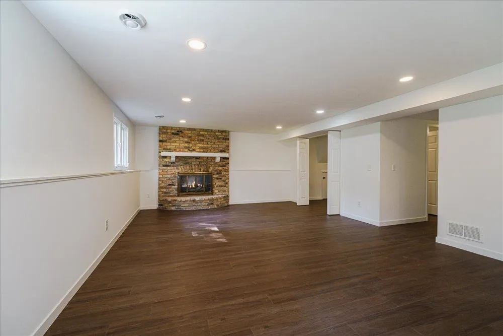 312 Griffit Street Edina, MN 55343