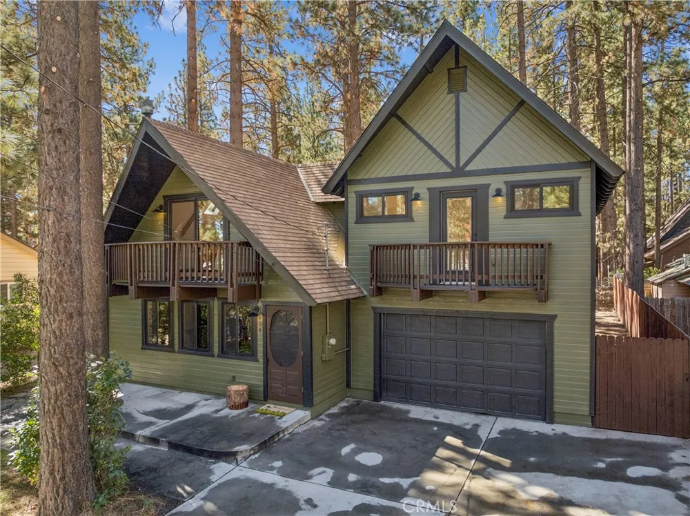 904 Angeles Big Bear City, CA 92314