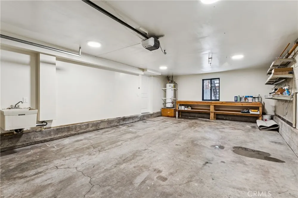 904 Angeles Big Bear City, CA 92314