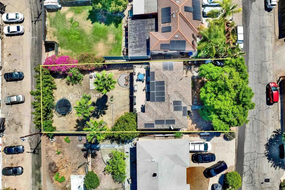 7008 Hybeth Drive La Mesa, CA 91941