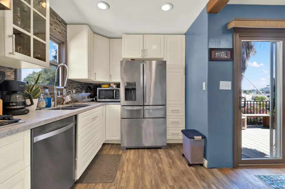 7008 Hybeth Drive La Mesa, CA 91941
